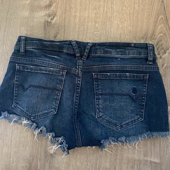 Volcom Jean Shorts SIZE 3 - Picture 3 of 3